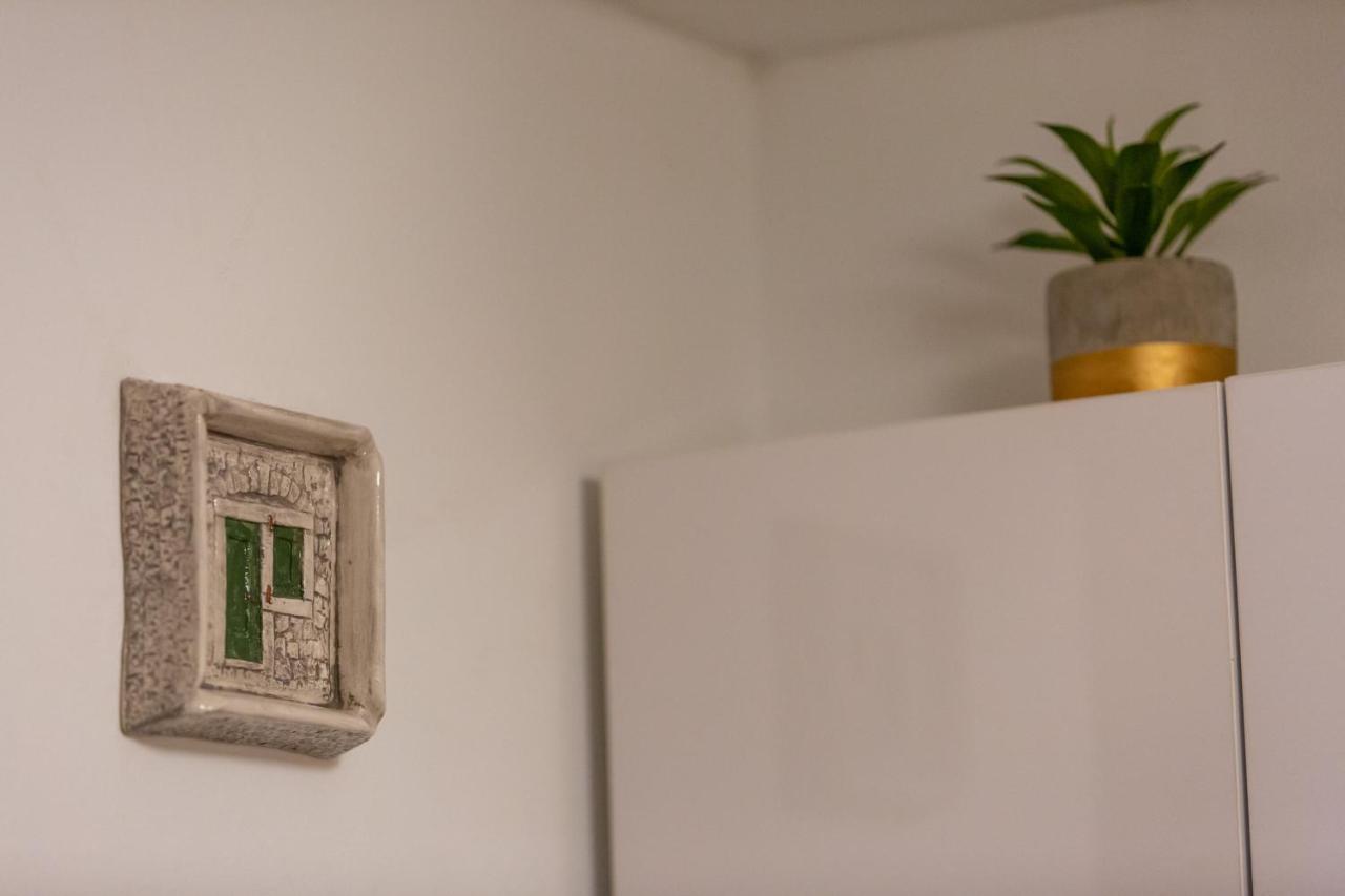 Studio Apartment Oleander Split Eksteriør billede