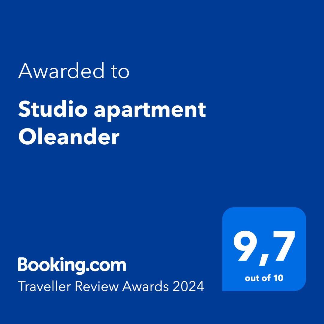 Studio Apartment Oleander Split Eksteriør billede
